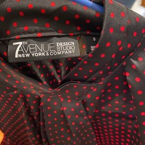 NY&Co. sleeveless blouse size small